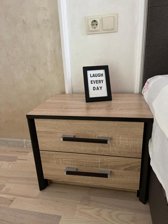 Apartment In Khmelnytsky Street Лвив Екстериор снимка