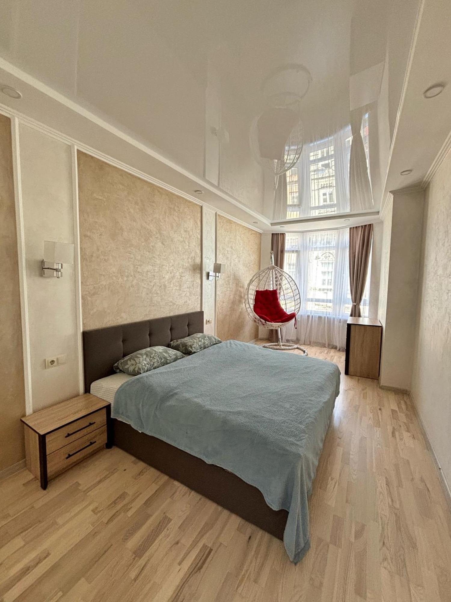 Apartment In Khmelnytsky Street Лвив Екстериор снимка