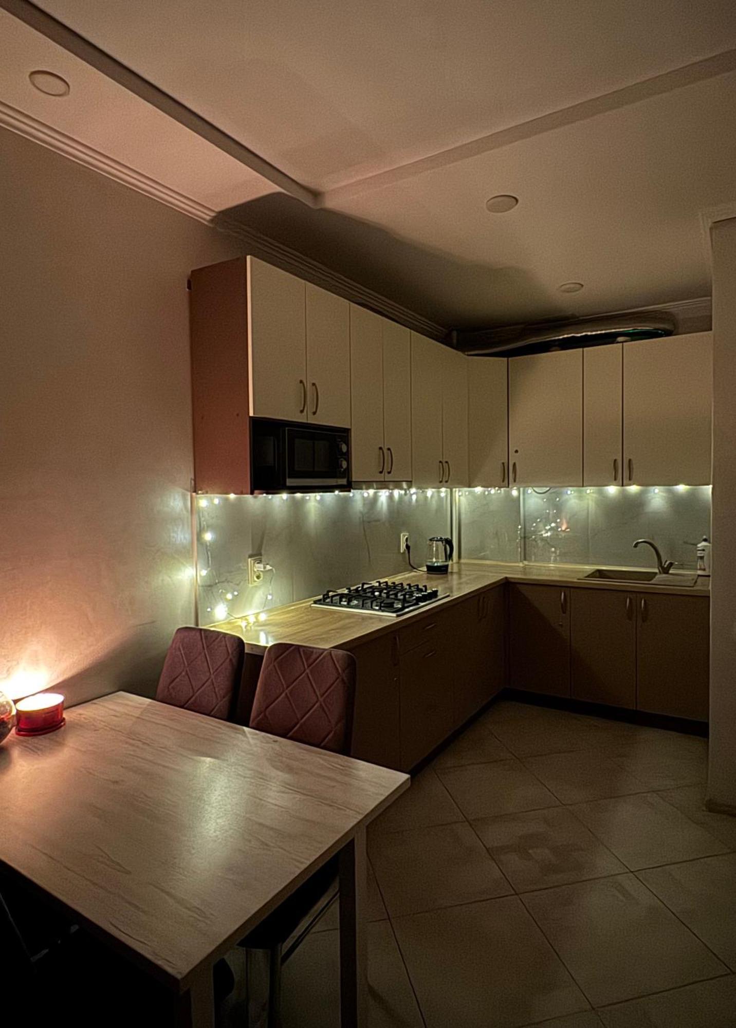 Apartment In Khmelnytsky Street Лвив Екстериор снимка